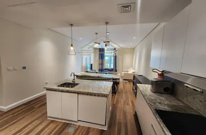Apartment - 2 Bedrooms - 4 Bathrooms for rent in Floresta Gardens - Floresta Gardens - The Pearl Island - Doha