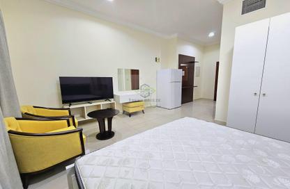 Apartment - Studio - 1 Bathroom for rent in Al Sadd Road - Al Sadd - Doha
