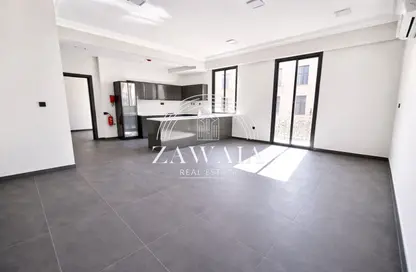 Apartment - 2 Bedrooms - 3 Bathrooms for rent in Bin Omran 28 - Fereej Bin Omran - Doha