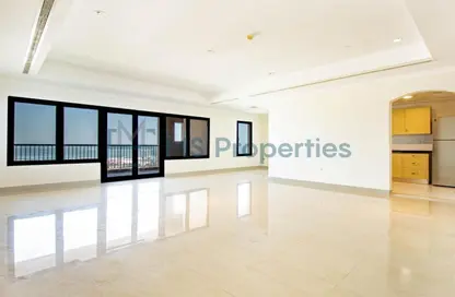 Apartment - 2 Bedrooms - 3 Bathrooms for rent in West Porto Drive - Porto Arabia - The Pearl Island - Doha