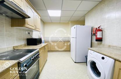 Apartment - 1 - 1 for rent in Umm Ghuwailina 4 - Umm Ghuwailina - Doha