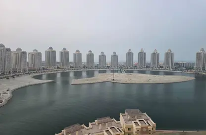 Apartment - 2 Bedrooms - 3 Bathrooms for rent in Viva West - Viva Bahriyah - The Pearl Island - Doha