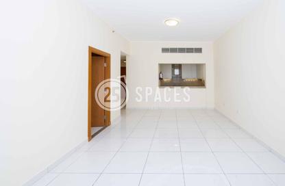 Apartment - 3 Bedrooms - 4 Bathrooms for rent in Viva East - Viva Bahriyah - The Pearl Island - Doha