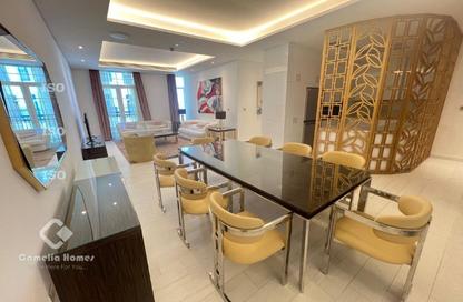 Apartment - 2 Bedrooms - 4 Bathrooms for rent in Floresta Gardens - Floresta Gardens - The Pearl Island - Doha