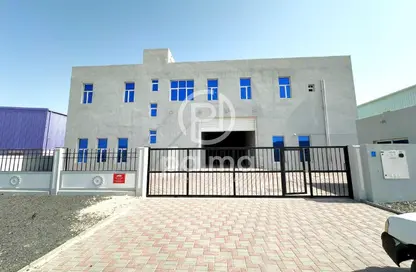 Warehouse - 2 Bedrooms - 2 Bathrooms for rent in Industrial Area 2 - Industrial Area - Industrial Area - Doha