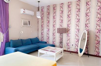 Apartment - Studio - 1 for rent in Al Dafna - Al Dafna - Doha