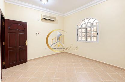 Apartment - 2 - 3 for rent in OqbaBin Nafie Steet - Old Airport Road - Doha