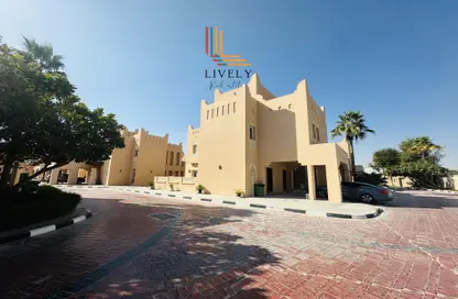 Villa - 4 Bedrooms - 5 Bathrooms for rent in West Bay Lagoon Villas - West Bay Lagoon - West Bay Lagoon - Doha