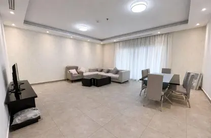 شقة - 2 غرف نوم - 3 حمامات للايجار في مبنى ريفان - الاركية سيتي - الوسيل