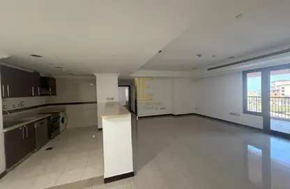 Apartment - 2 Bedrooms - 2 Bathrooms for rent in East Porto Drive - Porto Arabia - The Pearl Island - Doha