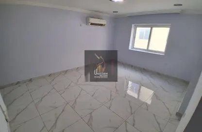 Apartment - 2 Bedrooms - 2 Bathrooms for rent in Bin Omran 46 - Fereej Bin Omran - Doha