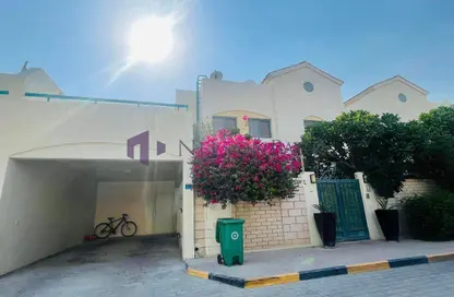 مجمع سكني - 4 غرف نوم - 4 حمامات للايجار في شارع الوعب - الوعب - الدوحة