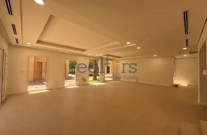 Compound - 4 Bedrooms - 5 Bathrooms for rent in Legtaifiya Lagoon - West Bay - Doha