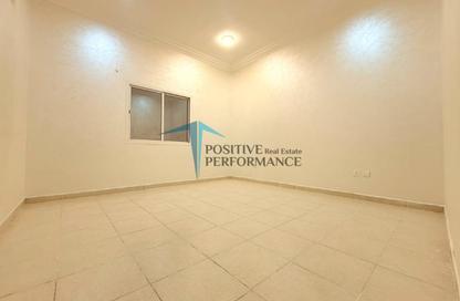 Apartment - 1 Bedroom - 1 Bathroom for rent in Ain Khaled Villas - Ain Khaled - Doha
