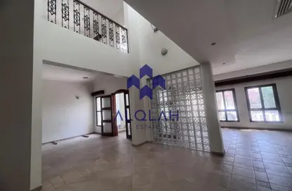 Villa - 4 Bedrooms - 5 Bathrooms for rent in New Al Hitmi - Fereej Bin Omran - Doha