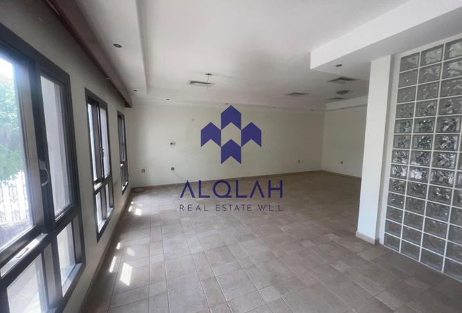 1006200 - Property Image 3