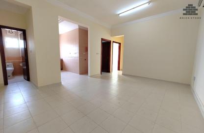 Apartment - 2 Bedrooms - 2 Bathrooms for rent in Salaja Street - Doha Al Jadeed - Doha