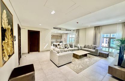 Apartment - 3 Bedrooms - 3 Bathrooms for rent in Giardino Gardens - Giardino Villas - The Pearl Island - Doha Apartment - 3 Bedrooms - 3 Bathrooms for rent in Giardino Gardens - Giardino Villas - The Pearl Island - Doha