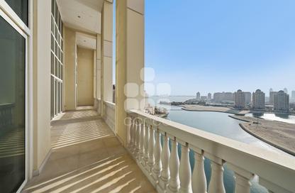 Penthouse - 4 Bedrooms - 5 Bathrooms for rent in Viva West - Viva Bahriyah - The Pearl Island - Doha