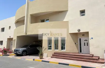 فيلا - 3 غرف نوم - 4 حمامات للايجار في مريخ - المريخ - الدوحة