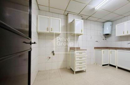 Apartment - 2 Bedrooms - 2 Bathrooms for rent in C-Ring - Doha