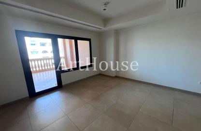 Apartment - 1 Bedroom - 2 Bathrooms for rent in Porto Arabia - The Pearl Island - Doha