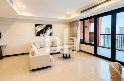 Apartment - 2 Bedrooms - 3 Bathrooms for rent in Porto Arabia - The Pearl Island - Doha