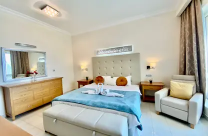 Apartment - 1 Bedroom - 2 Bathrooms for rent in Bilal Pearl Suites - Viva Bahriyah - The Pearl Island - Doha