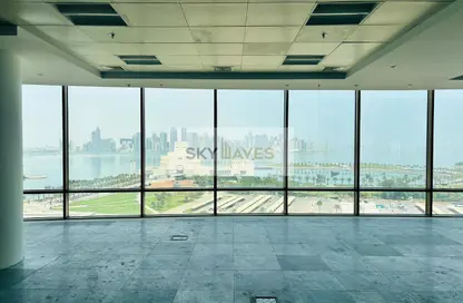 مساحات مكتبية - استوديو - 2 حمامات للايجار في برج السلام - شارع الكورنيش - شارع الكورنيش - الدوحة