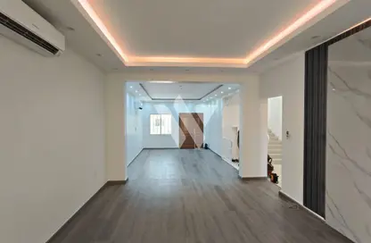 Villa - 3 Bedrooms - 4 Bathrooms for rent in Al Thumama - Al Thumama - Doha