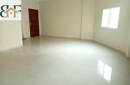 Apartment - 3 Bedrooms - 3 Bathrooms for rent in Al Mansoura - Al Mansoura - Doha