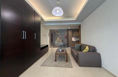 Apartment - Studio - 1 Bathroom for rent in Viva West - Viva Bahriyah - The Pearl Island - Doha
