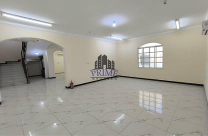 Villa - 5 - 5 for rent in Ain Khaled Villas - Ain Khaled - Doha