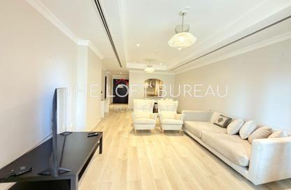 Apartment - 1 Bedroom - 2 Bathrooms for rent in East Porto Drive - Porto Arabia - The Pearl Island - Doha