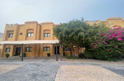 Compound - 4 Bedrooms - 5 Bathrooms for rent in Tadmur Street - Old Airport Road - Doha Compound - 4 Bedrooms - 5 Bathrooms for rent in Tadmur Street - Old Airport Road - Doha