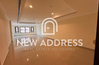 Apartment - 1 Bedroom - 2 Bathrooms for rent in East Porto Drive - Porto Arabia - The Pearl Island - Doha