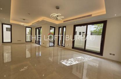 Villa - 4 Bedrooms - 6 Bathrooms for rent in Giardino Village - The Pearl Island - Doha