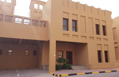 Villa - 4 Bedrooms - 2 Bathrooms for rent in Muraikh - AlMuraikh - Doha
