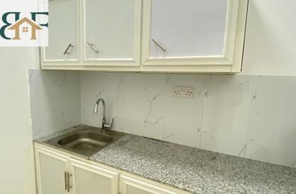 Apartment - Studio - 1 for rent in Al Khalidiya Street - Najma - Doha