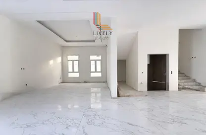 شقة - 2 غرف نوم - 4 حمامات للايجار في مرتفعات مارينا لوسيل - منطقة المارينا - الوسيل