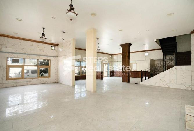 2Oibaa4FOK0 - الصورة الرئيسية للعقار