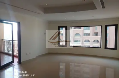 Apartment - 1 Bedroom - 2 Bathrooms for rent in Tower 13 - Porto Arabia - The Pearl Island - Doha
