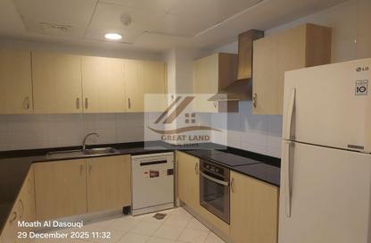 Apartment - 1 Bedroom - 2 Bathrooms for rent in Tower 13 - Porto Arabia - The Pearl Island - Doha