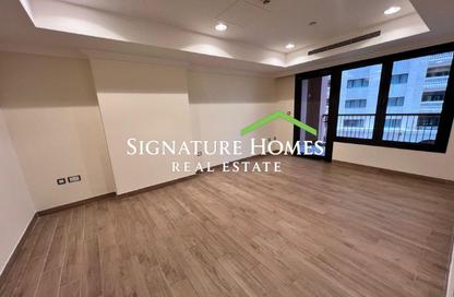 Apartment - 1 Bedroom - 2 Bathrooms for rent in East Porto Drive - Porto Arabia - The Pearl Island - Doha
