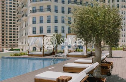 Apartment - 2 Bedrooms - 3 Bathrooms for rent in Floresta Gardens - Floresta Gardens - The Pearl Island - Doha