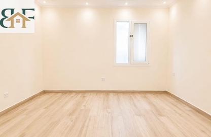 Apartment - 2 Bedrooms - 3 Bathrooms for rent in Al Mansoura - Al Mansoura - Doha