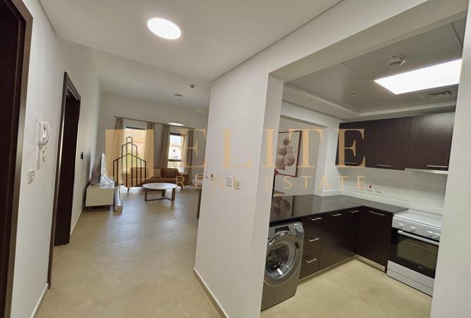 1018766 - Property Image 2