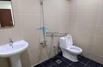 Apartment - Studio - 1 Bathroom for rent in Al Dafna - Al Dafna - Doha Apartment - Studio - 1 Bathroom for rent in Al Dafna - Al Dafna - Doha