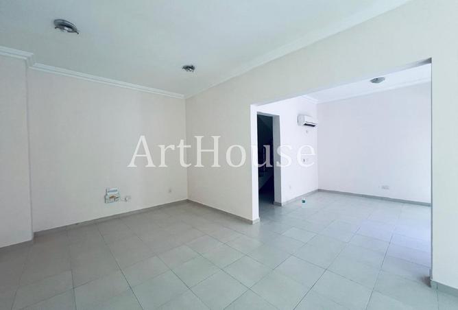 56774237 - Property Image 2