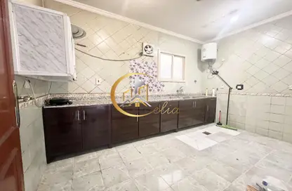 Apartment - 3 Bedrooms - 3 Bathrooms for rent in Fereej Kulaib - Doha